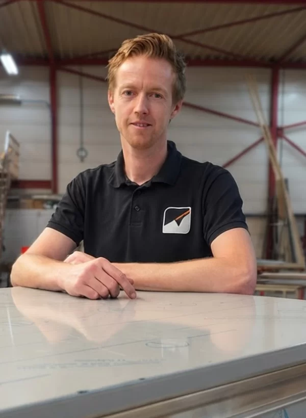 https://veldkamprvs.nl/veldkamp/wp-content/uploads/2026/08/Roel_ladekast-600x820.webp